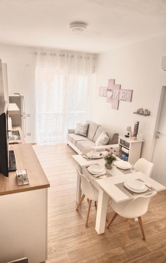 קליארי Bellini Lorenz Apartment מראה חיצוני תמונה